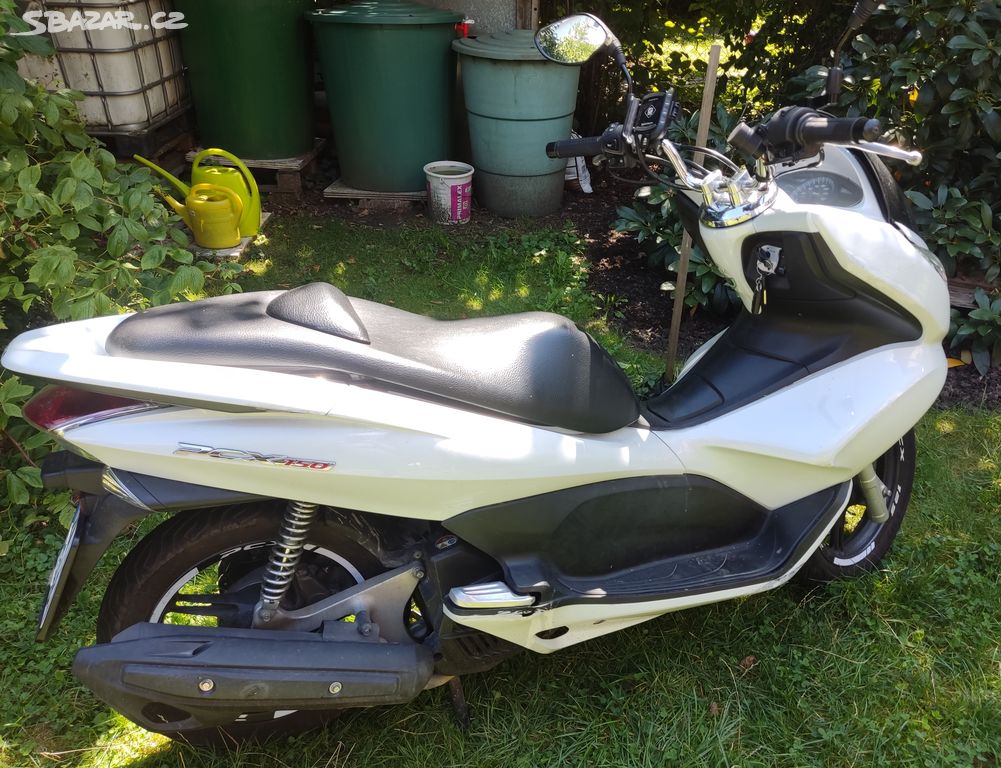 Skútr Honda PCX 150