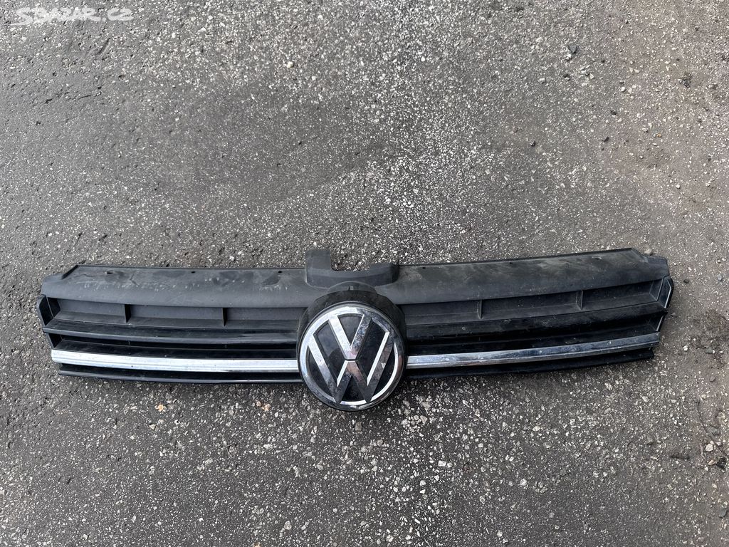 VW GOLF 7 VII maska chrom znak