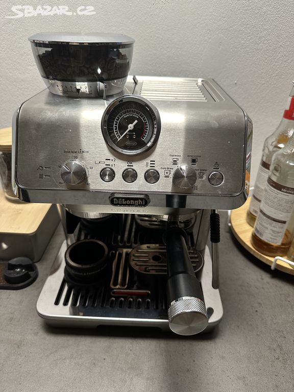 Kavovar Delonghi