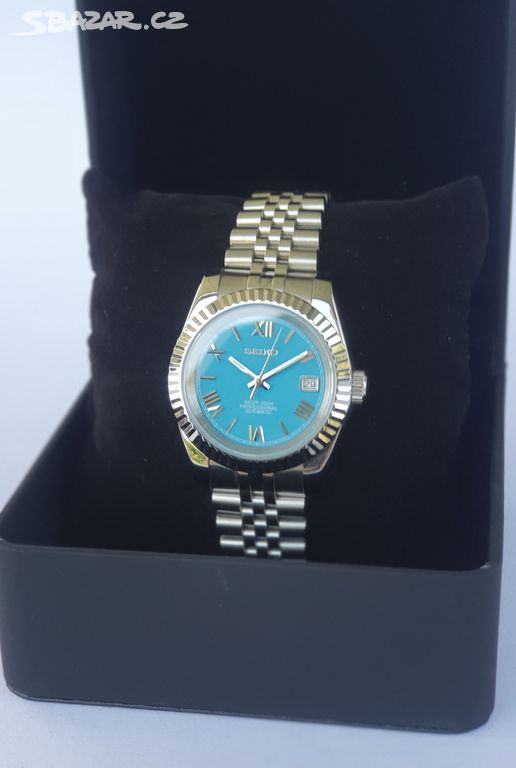 Seiko Mod Datejust rome numerals tiffany blue dial