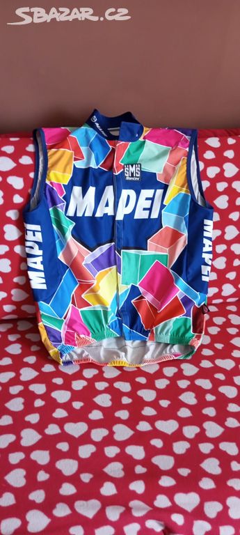 Cyklo vesta Mapei Santini