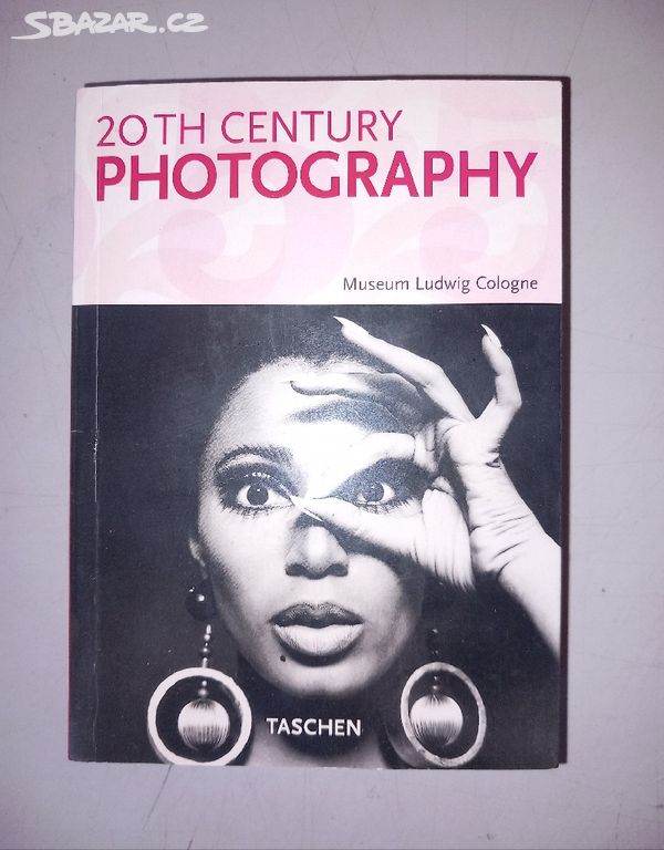 20TH CENTURY PHOTOGRAPHY (2007)