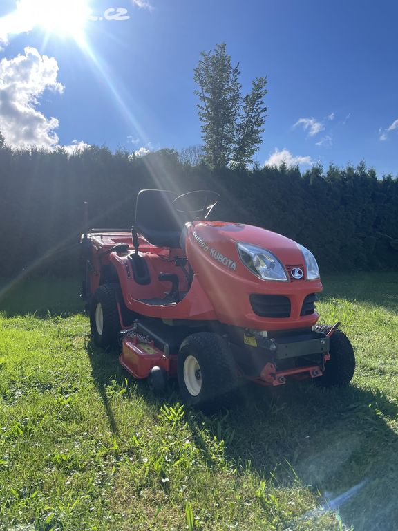 Zahradní, komunální traktor Kubota GR 1600-II