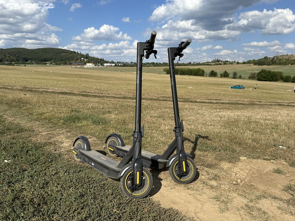 2 Kolobezky Segway Ninebot Kickscooter