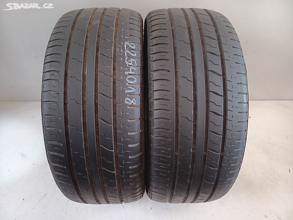 2ks letní pneu 225/40/18 Royalblack