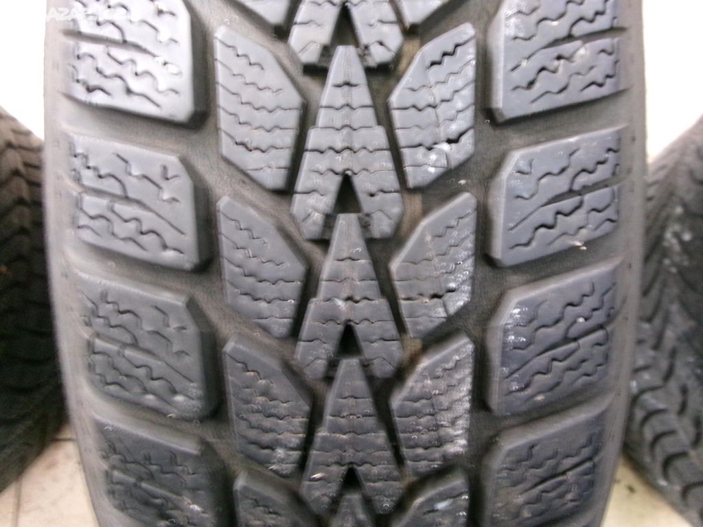 Zimní pneu DUNLOP 165 70 14 č.14705