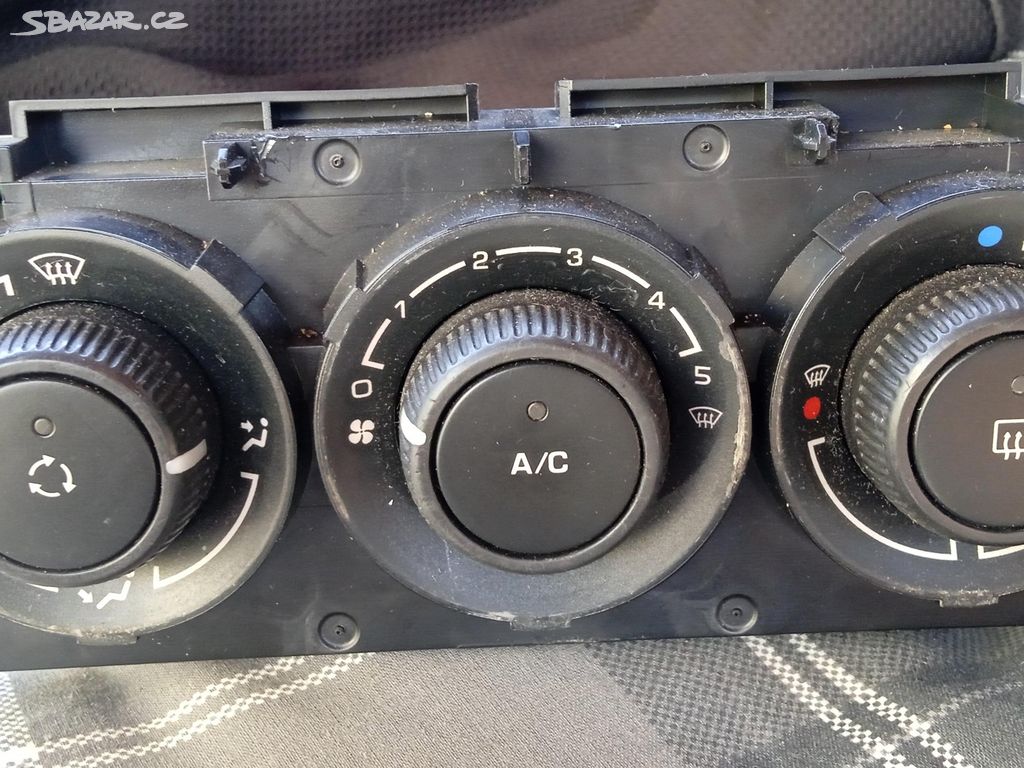 Panel ovládání topení Peugeot 308