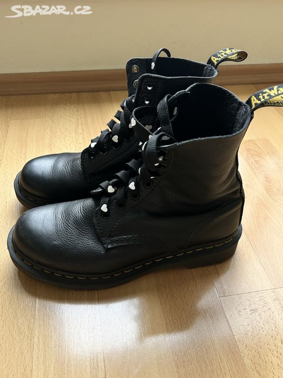 Dr. Martens boty z měkké kůže velikost 38