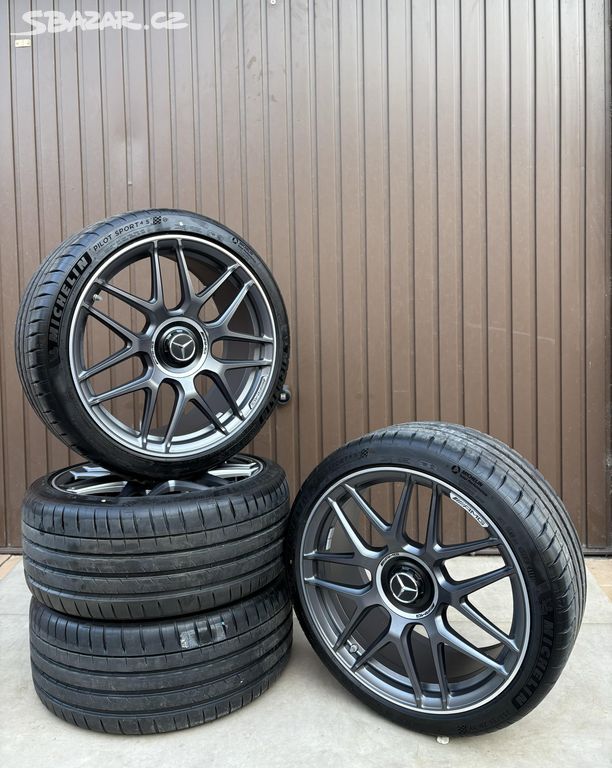 A45 CLA45 Mercedes Letní Michelin 255/35 R19 96Y