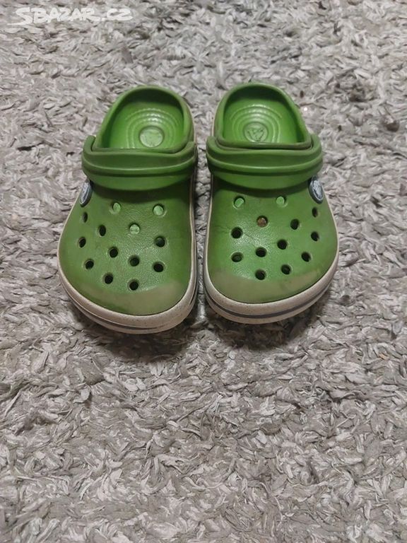 Zelene Crocs 25