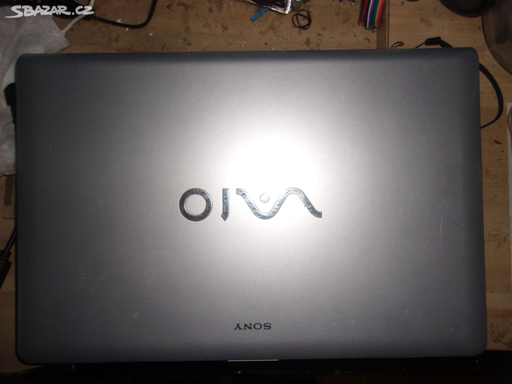 sony vaio PGG-71213M