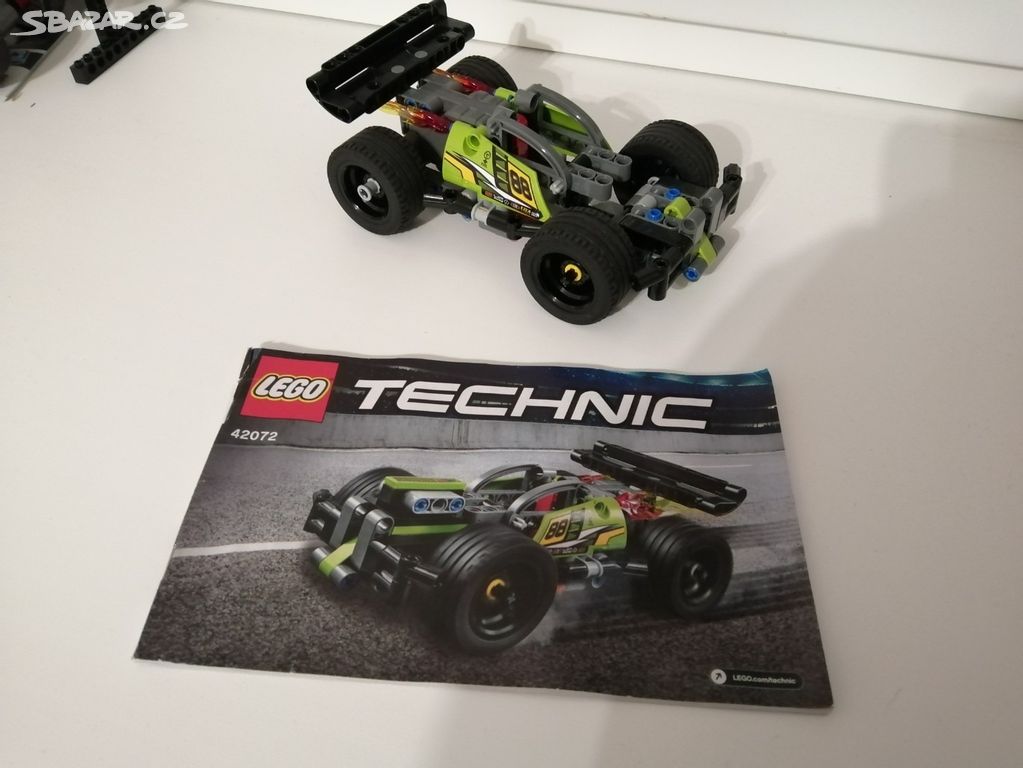 Lego Technic 42072  závoďák