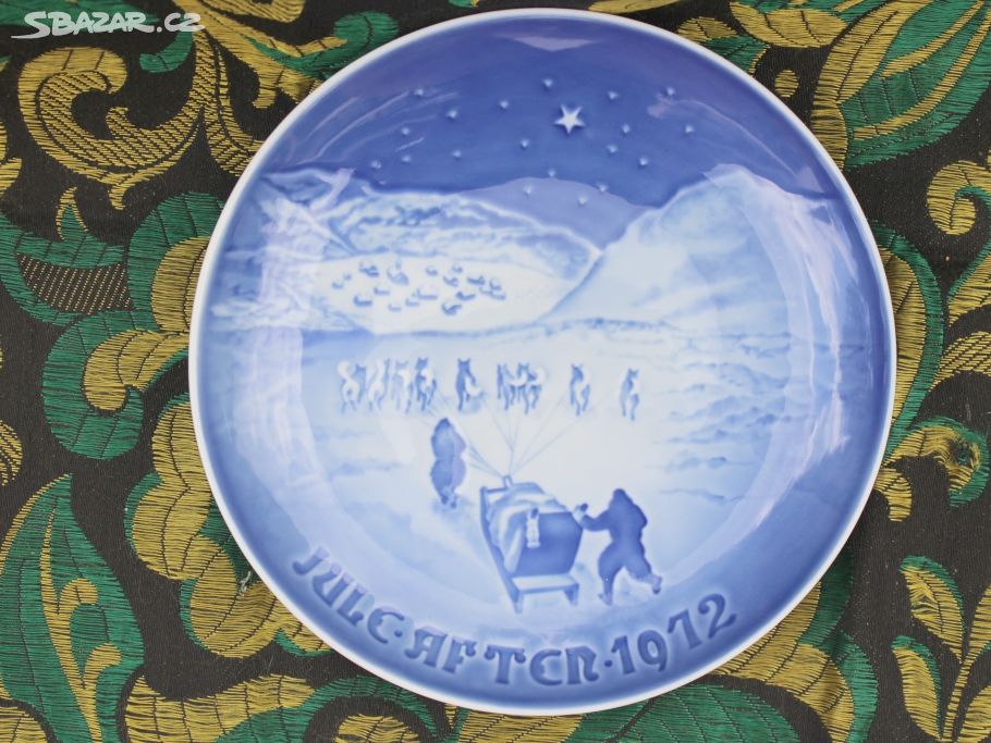 Porcelánový zdobený talíř,vánoční motiv znač./3