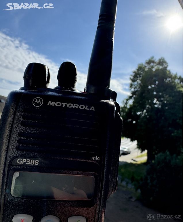 Radiostanice, vysilacka Motorola GP388 UHF