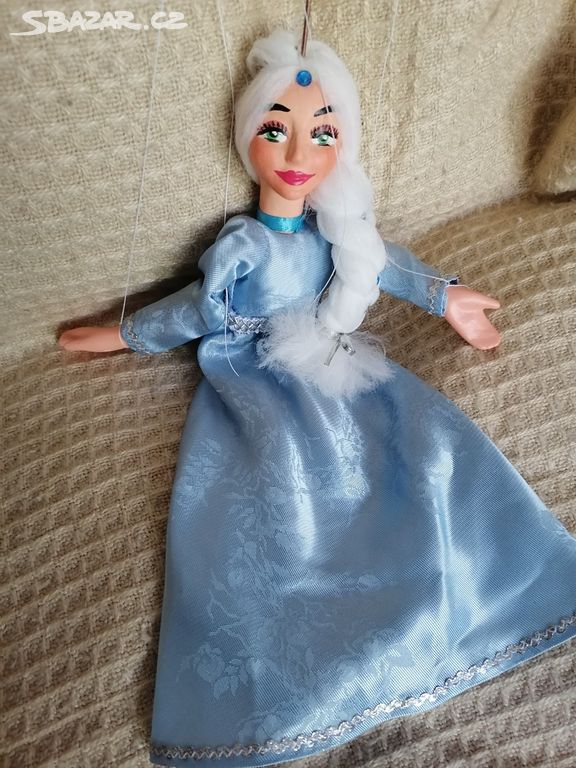 Loutka marioneta Elsa