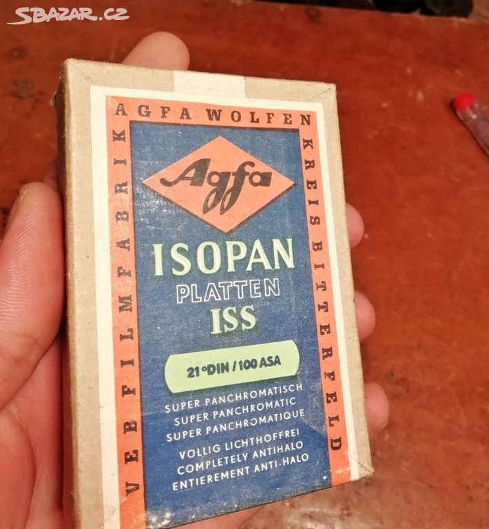 Skleněné desky AGFA Isopan 6,5x9 (1966)