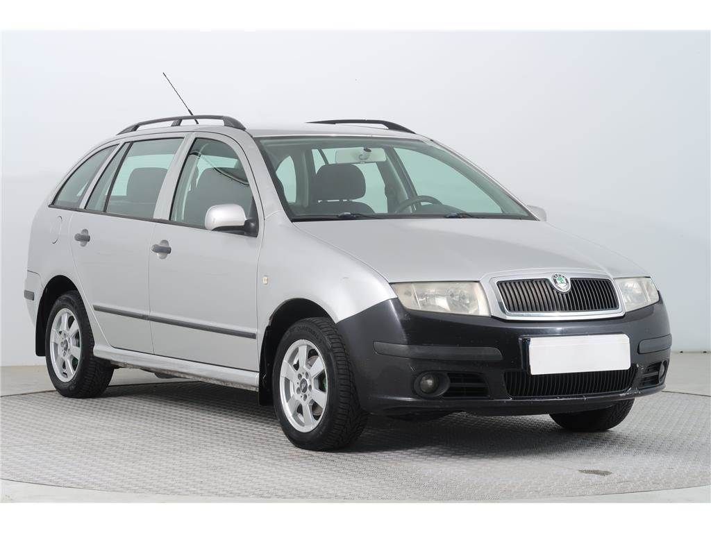 Škoda Fabia, 1.2 12V, Tažné, rezervace