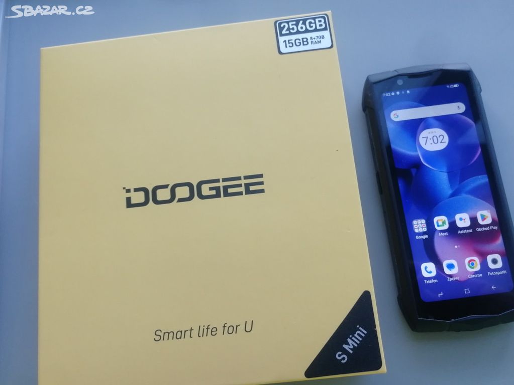 Prodám odolný telefon Doogee S Mini