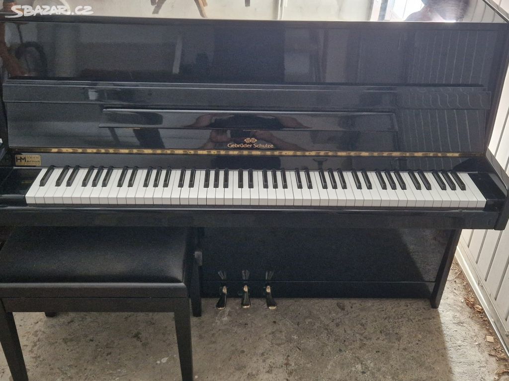 Černé piano Bohemia - Gebrüder Schulze r.v. 1994
