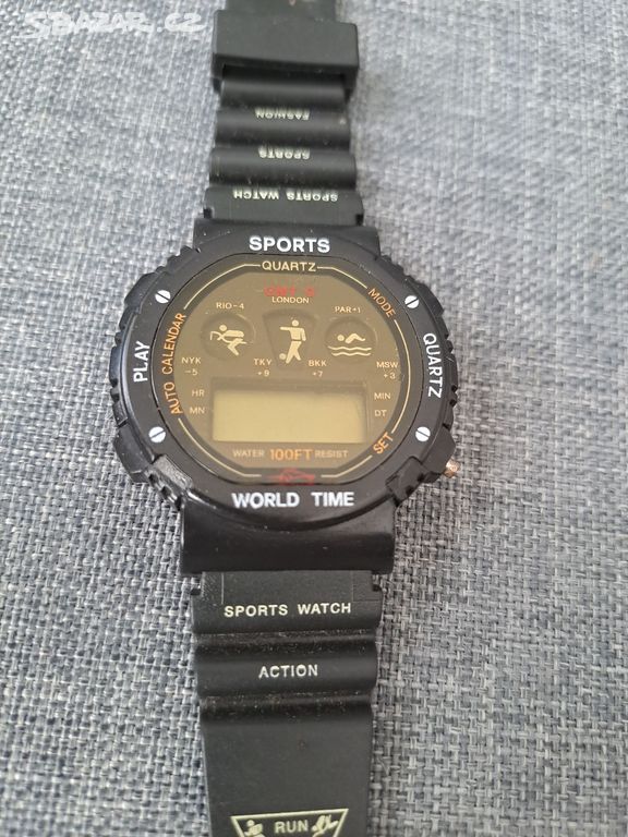 Retro digitální hodinky Quartz