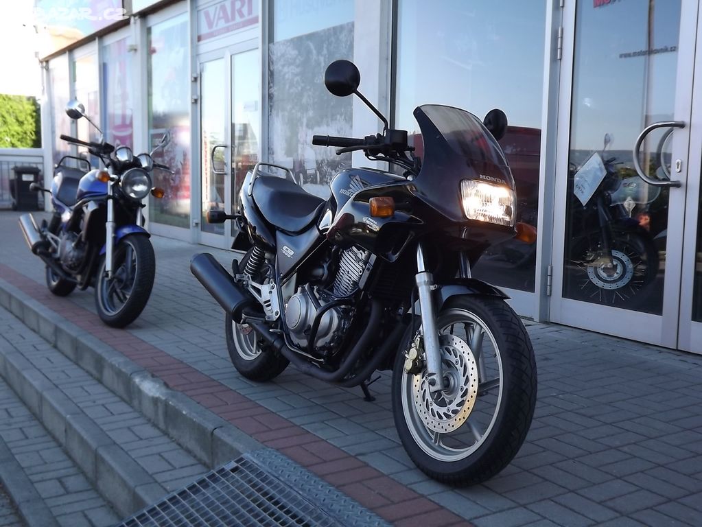 Honda CB 500