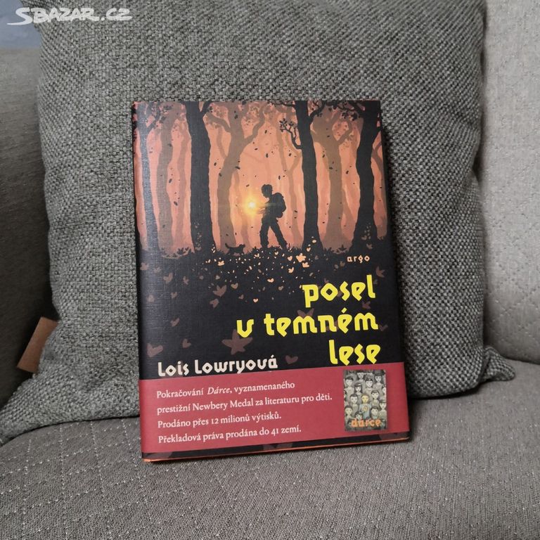 Posel v temném lese (Lois Lowry) 1. vydání