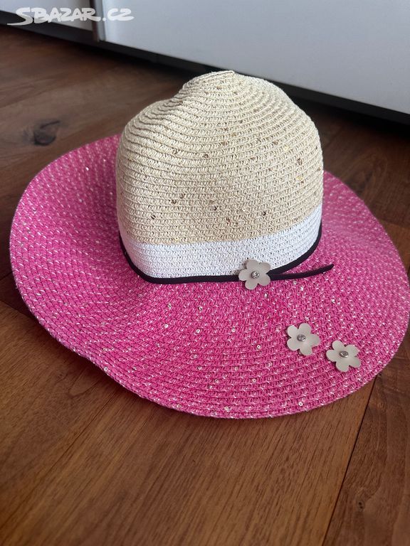 Letní dámský klobouk