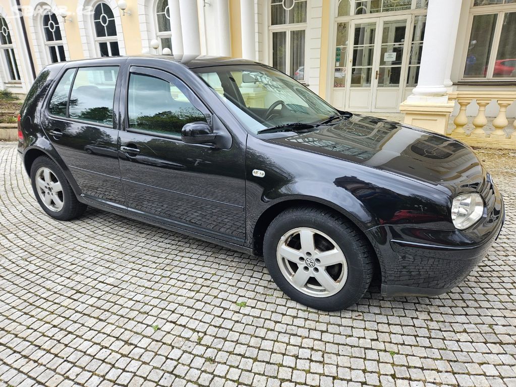 VW Golf IV 1.6 77 kW 2002, 188.000 km, 2 sady kol