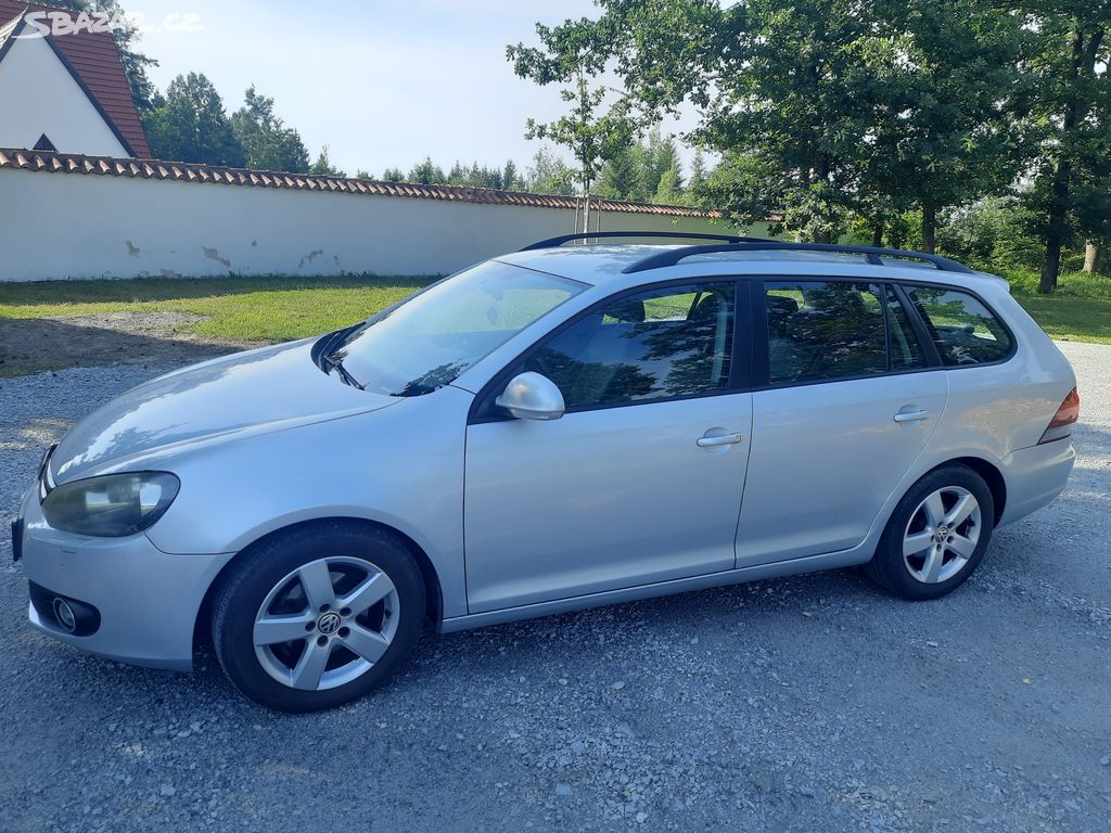 Volkswagen Golf VI 1.6tdi 77kw, najeto 137 178 km