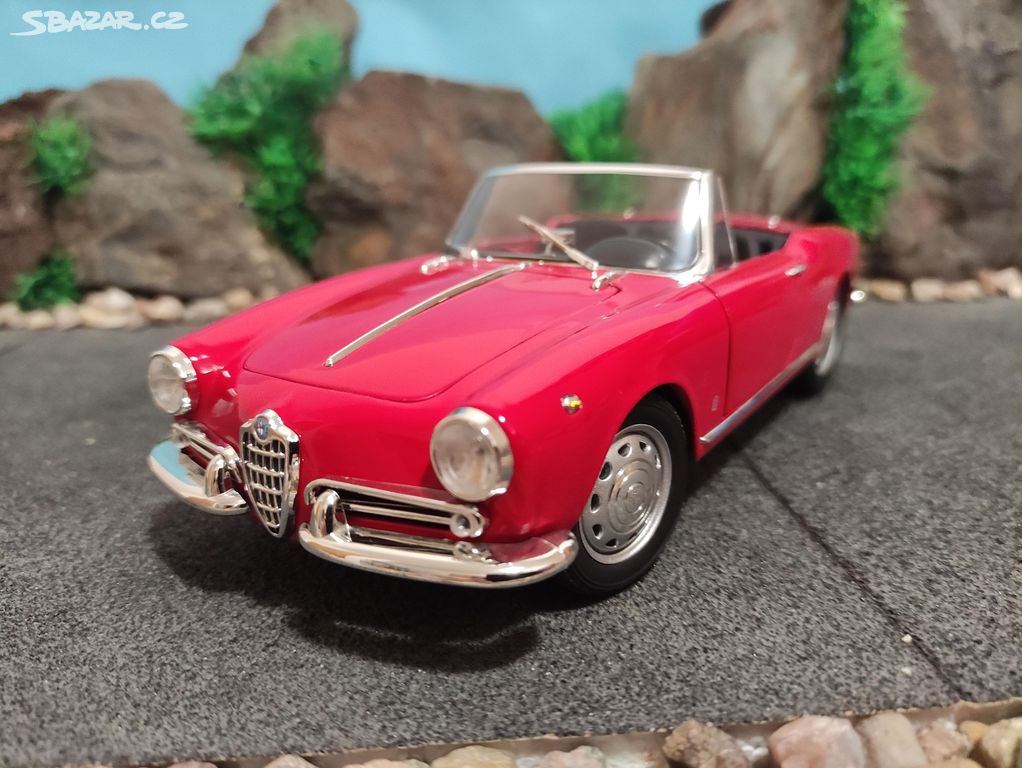 prodám model 1:18 alfa romeo giulietta spider 1959