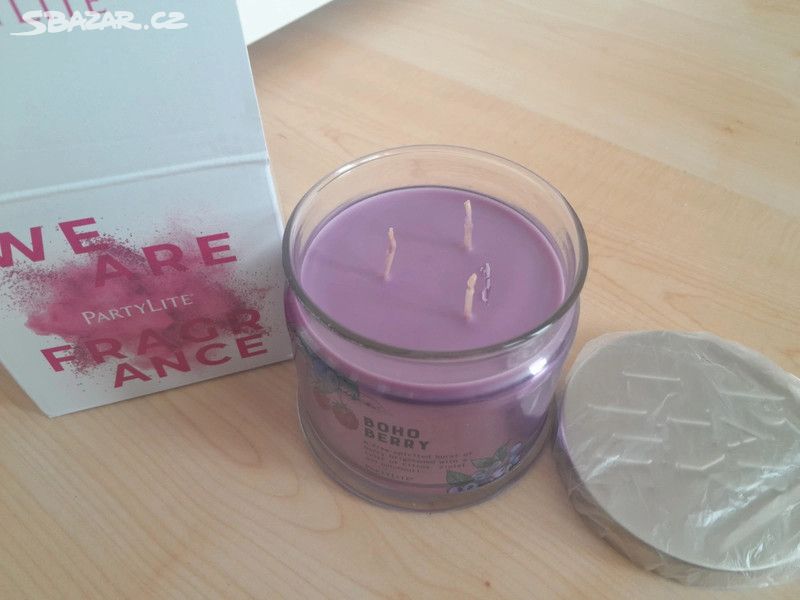 Vonná fialova Svíčka PartyLite Boho Berry