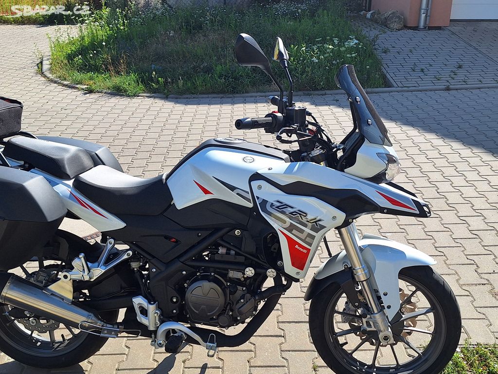 Benelli TRK 251