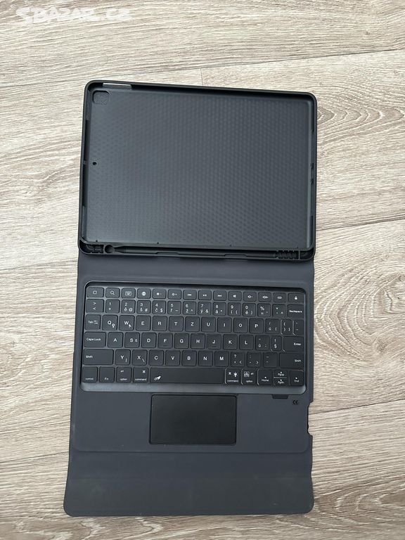 Pouzdro na tablet s klávesnicí RhinoTech