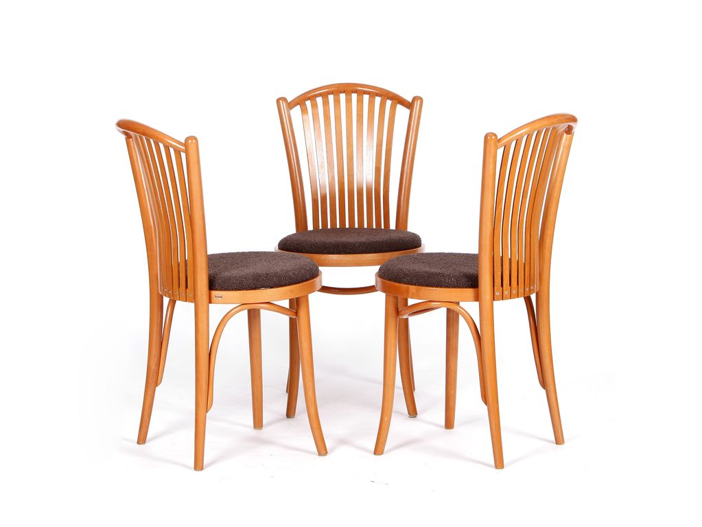 [ 4165 ] Krásně zachovalé židle TON, 3 kusy.