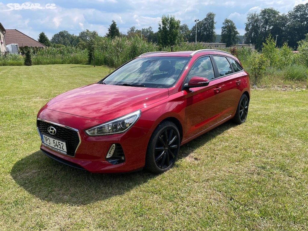 Hyundai i30 1,6 CRDi 110 Style kombi CRDi Trikolo