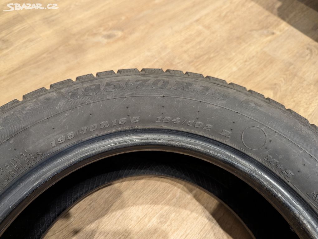 Zimní pneu Dunlop 195/70 R15 C
