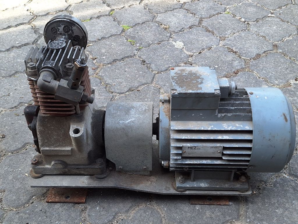 Motor MEZ 1,1kW, 930ot./min s čerpadlem