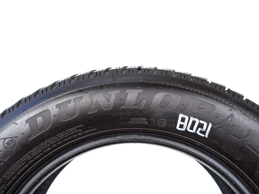 Zimní pneu 215/60/16 Dunlop 2ks p8021