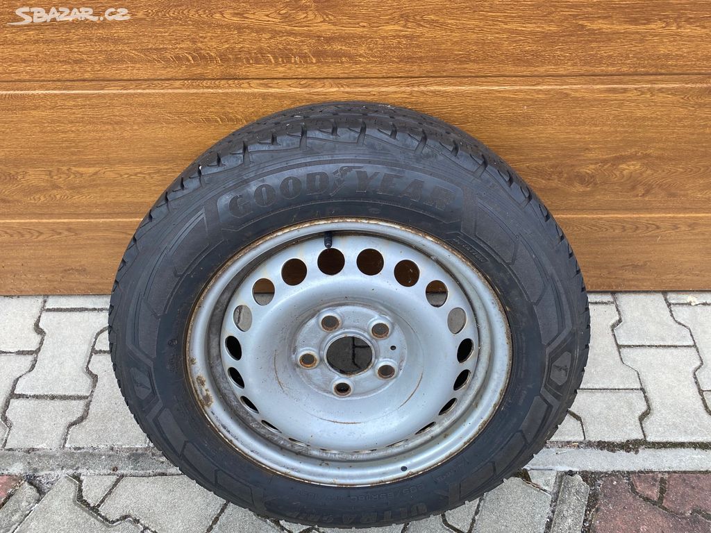 Sada kol zimní VW T5,T6 205/65 r16C