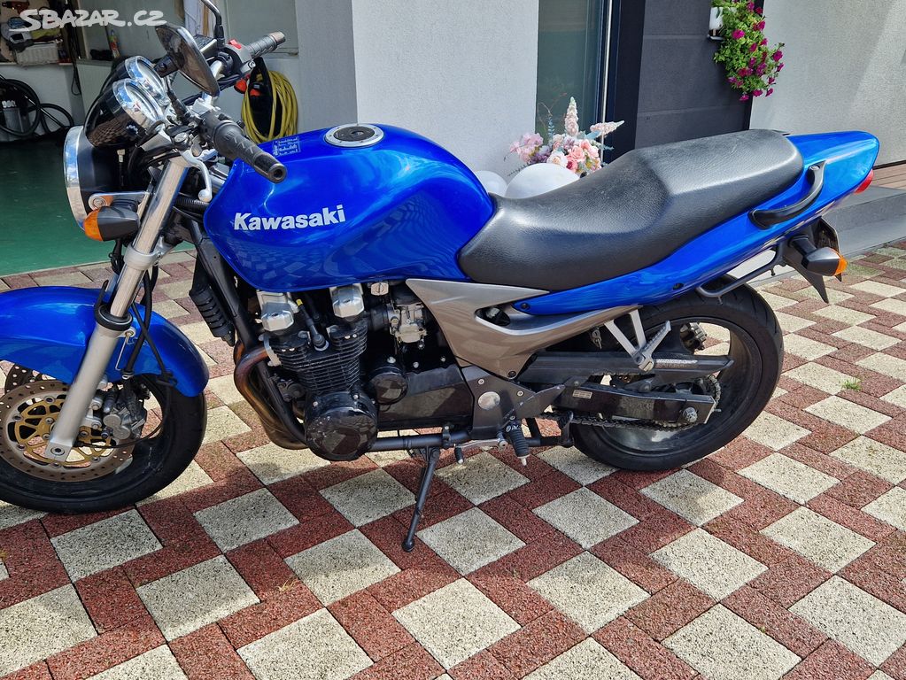 Kawasaki ZR7 750