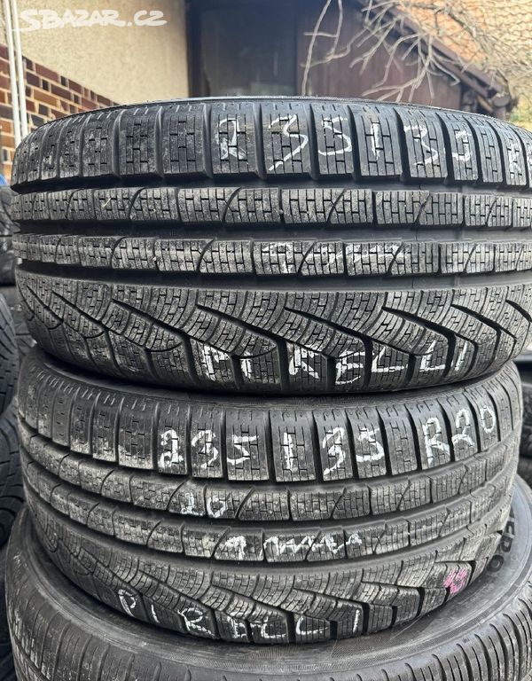 235/35 r20 Pirelli.