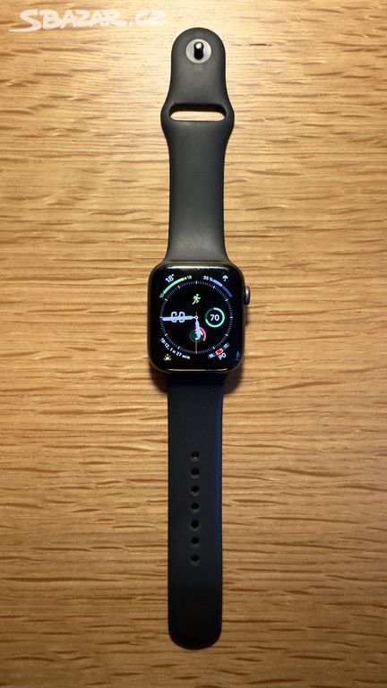 Apple Watch Series 6 44mm - vesmírně šedy hliník