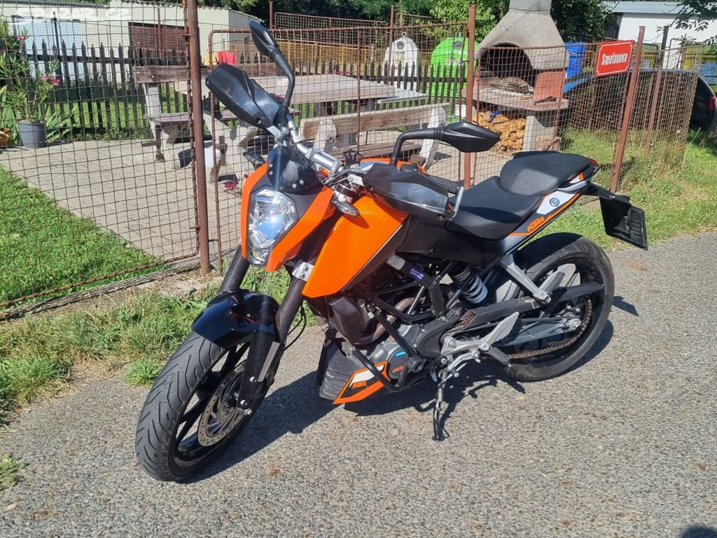 KTM DUKE 125