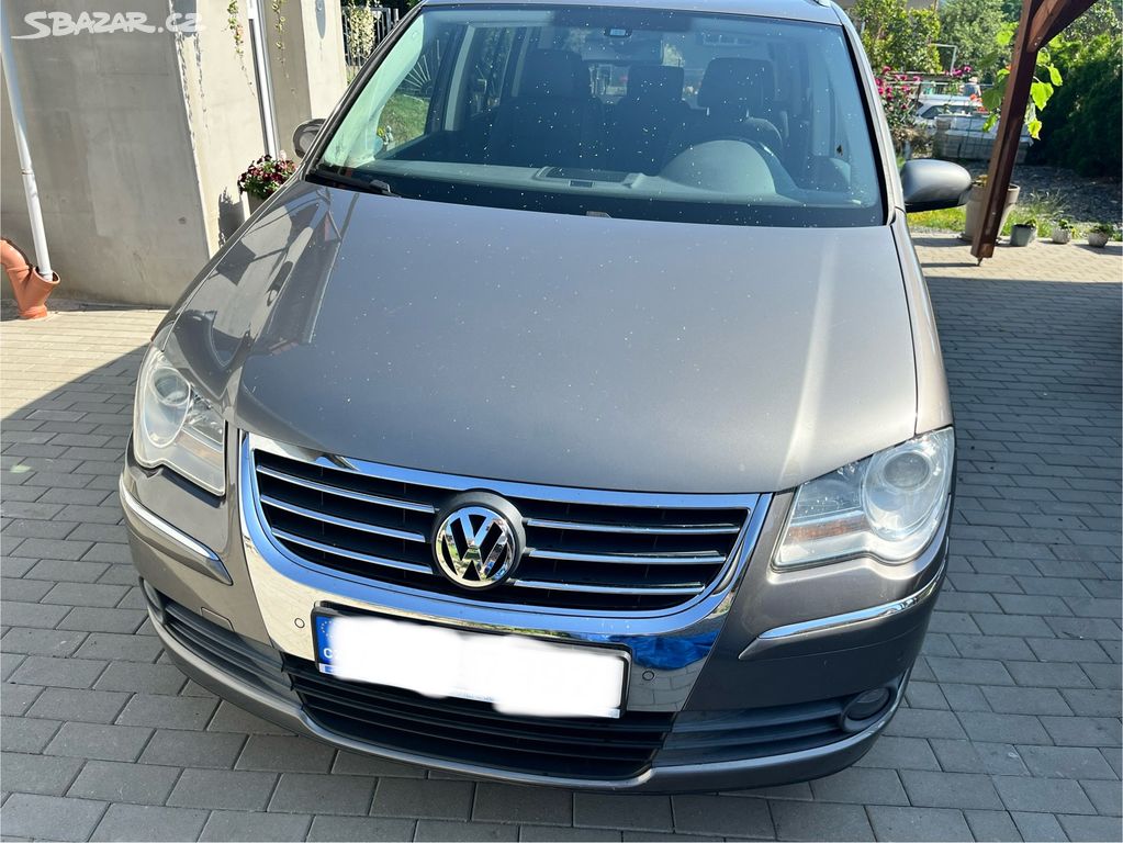 Vw Touran 2.0 TDI 103Kw DSG Highline 7.míst