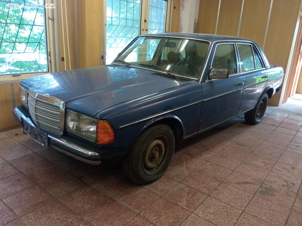 Mercedes Benz W123 230