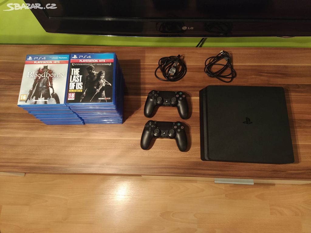 PS4 konzole a hry