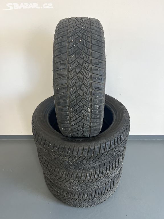 Zimní pneumatiky 215/55/17, Goodyear, DOT2320