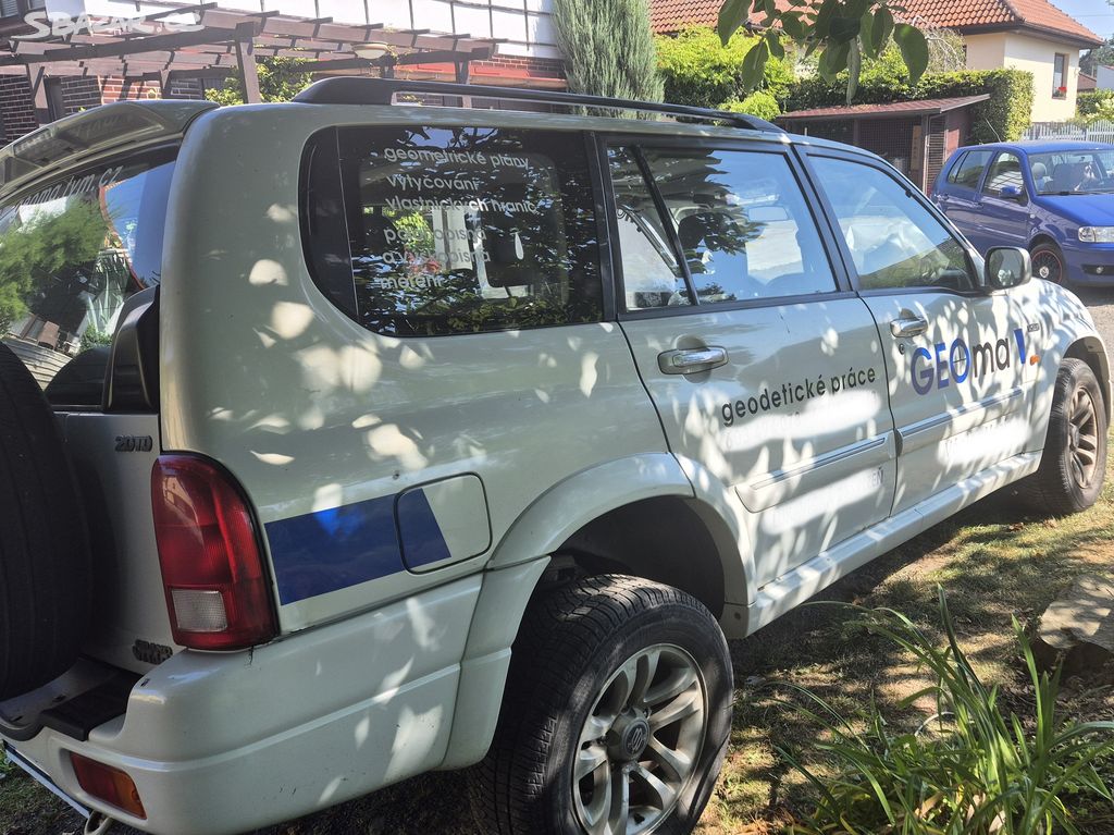 SUZUKI Grand Vitara XL7 bourané