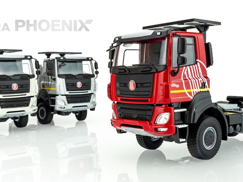 Modely tahačů Tatra Phoenix 4x4 1:43 Kaden