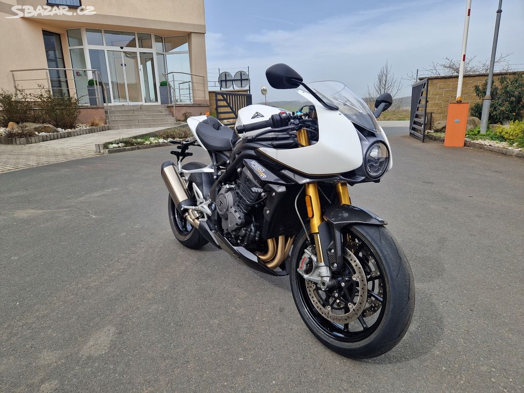 Triumph Speed Triple RR 2400km rv. 2023